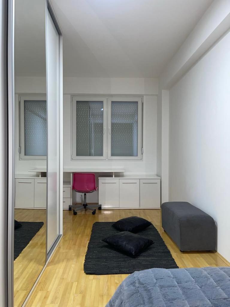 Apartment Bela *